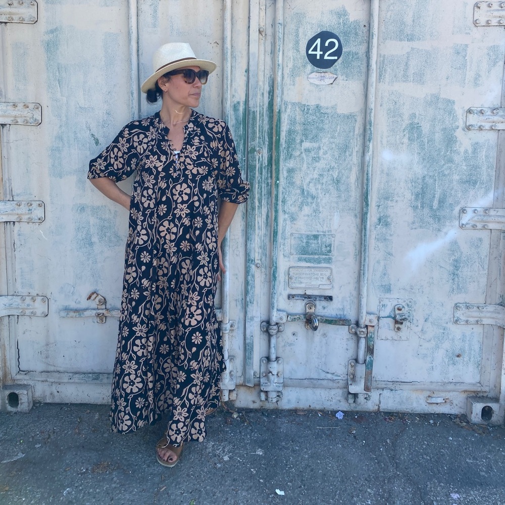 Natalie Martin | Sammie Maxi Dress Botanical Black. 100% silk. Size S.